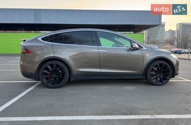 Внедорожник / Кроссовер Tesla Model X 2016 в Киеве
