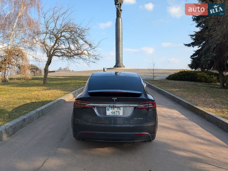 Позашляховик / Кросовер Tesla Model X 2020 в Києві