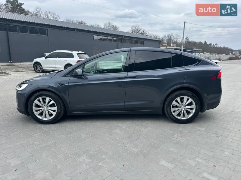 Внедорожник / Кроссовер Tesla Model X 2016 в Белой Церкви