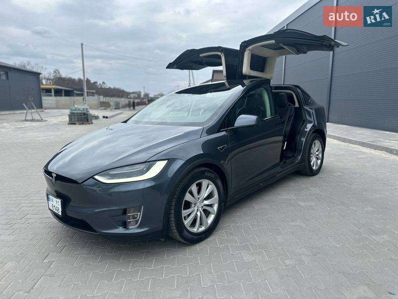 Внедорожник / Кроссовер Tesla Model X 2016 в Белой Церкви