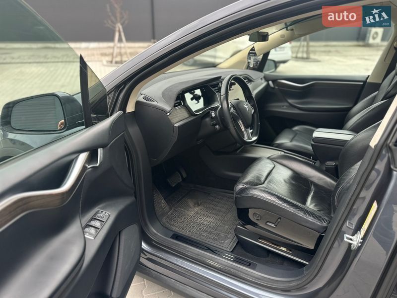 Внедорожник / Кроссовер Tesla Model X 2016 в Белой Церкви