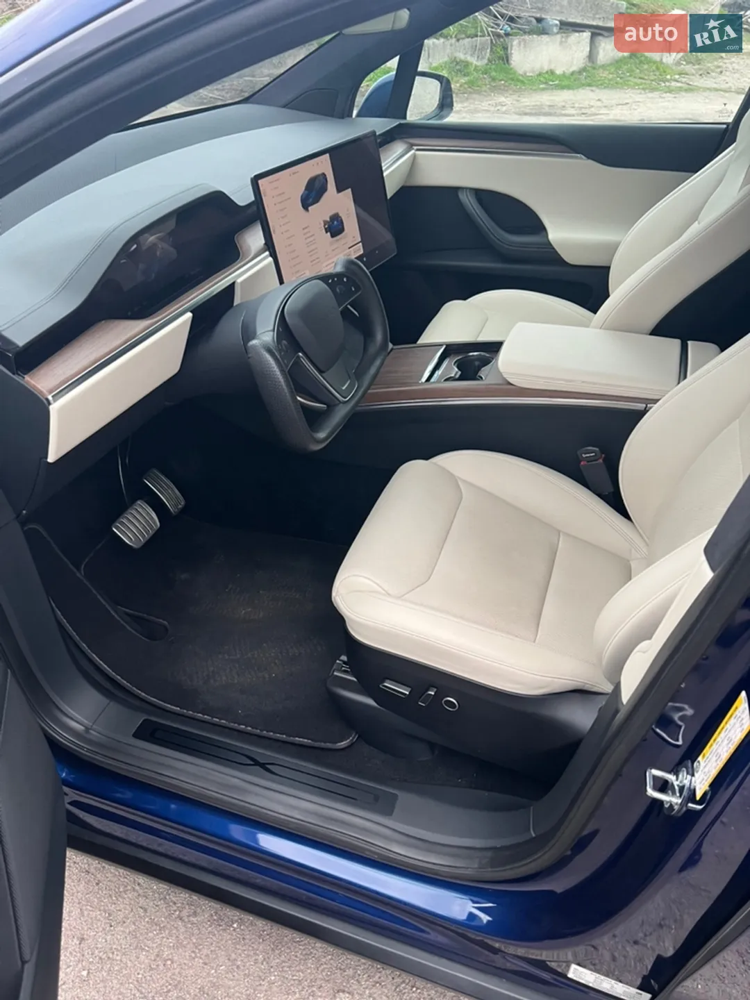 Tesla Model X 2022 VIN 7SAXCDE55NF354626 фото оголошення 11 з 24