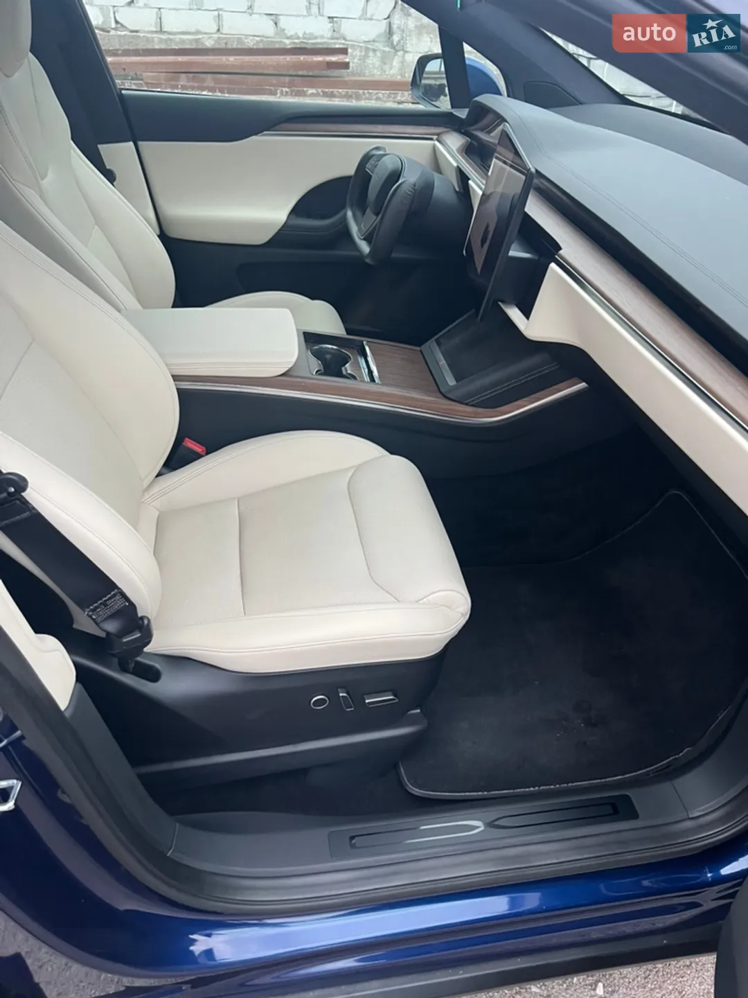 Tesla Model X 2022 VIN 7SAXCDE55NF354626 фото оголошення 14 з 24