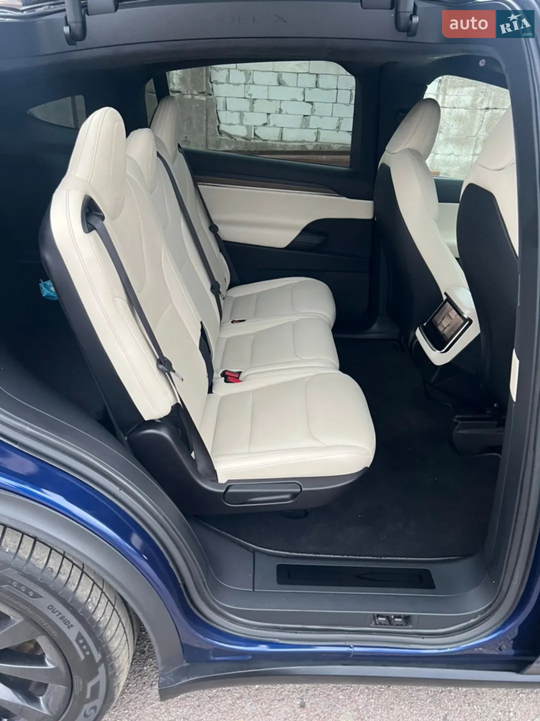 Tesla Model X 2022 VIN 7SAXCDE55NF354626 фото оголошення 16 з 24