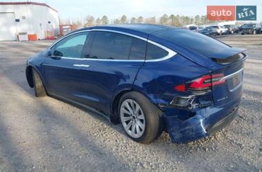 Позашляховик / Кросовер Tesla Model X 2017 в Києві