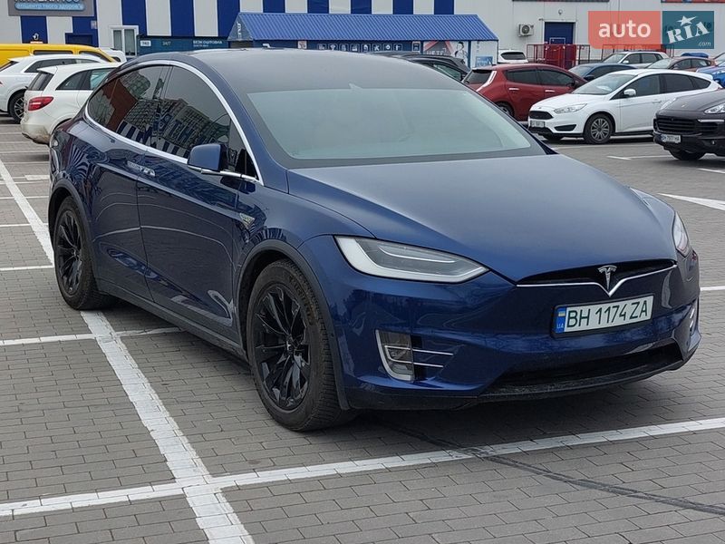 Tesla Model X 2016
