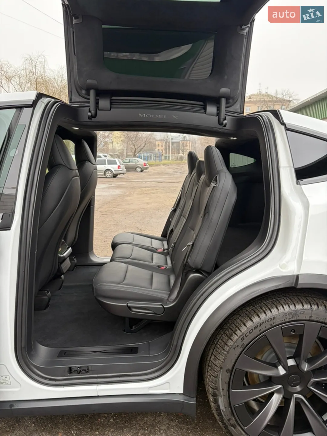 2024 Tesla Model X - мініатюра 32