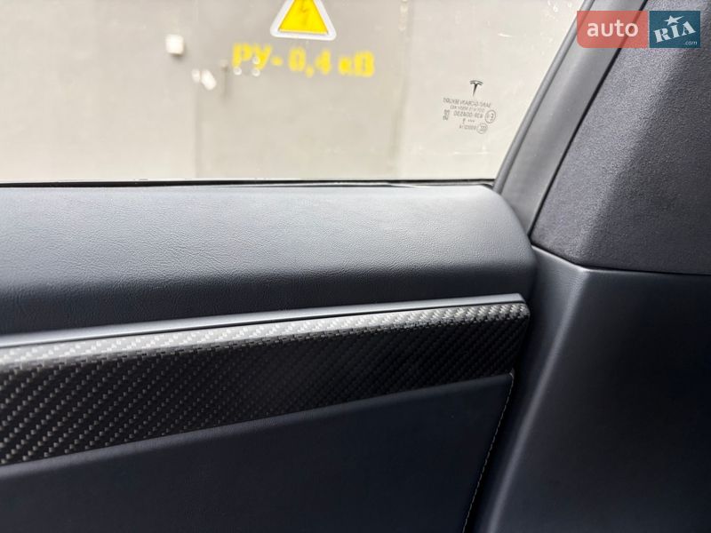 Внедорожник / Кроссовер Tesla Model X 2019 в Киеве