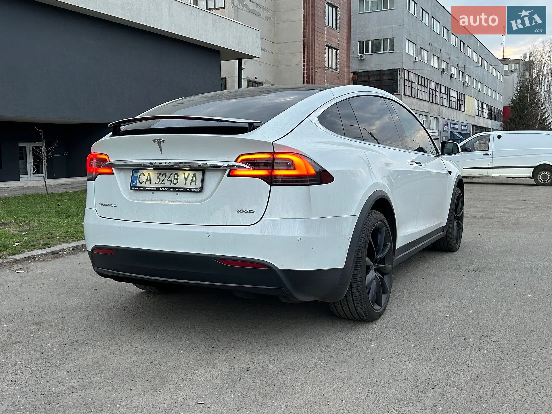 2017 Tesla Model X - мініатюра 14