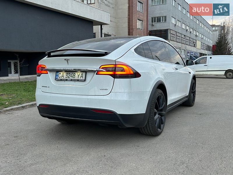 Позашляховик / Кросовер Tesla Model X 2017 в Черкасах фото 14 Позашляховик / Кросовер Tesla Model X 2017 в Черкасах
