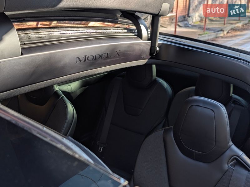 Позашляховик / Кросовер Tesla Model X 2017 в Києві