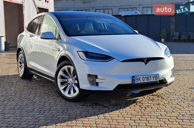Позашляховик / Кросовер Tesla Model X 2018 в Костопілі