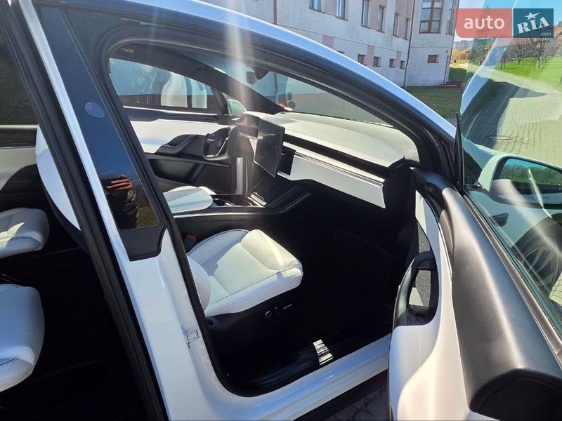Внедорожник / Кроссовер Tesla Model X 2023 в Львове фото 13 Внедорожник / Кроссовер Tesla Model X 2023 в Львове