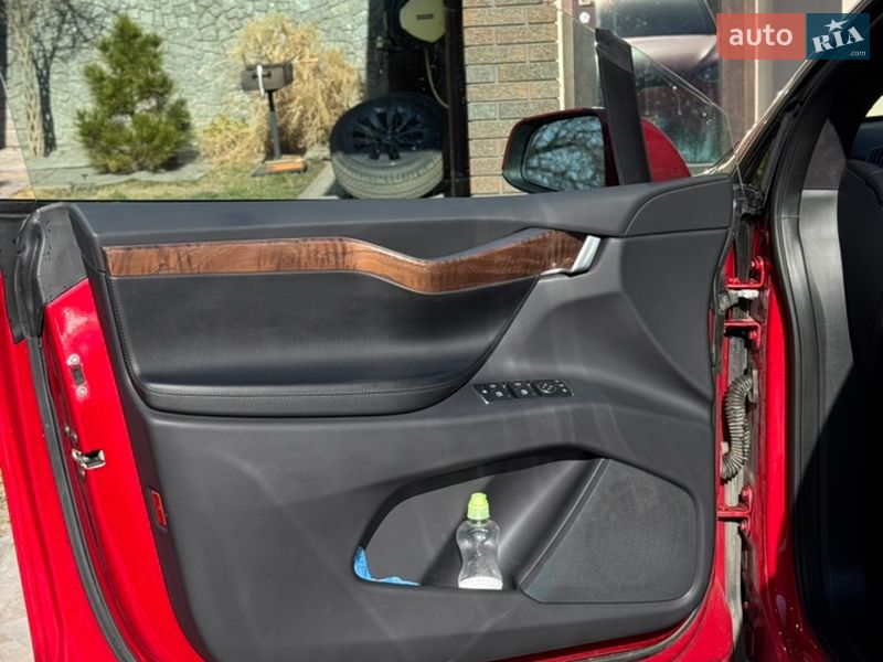 Внедорожник / Кроссовер Tesla Model X 2019 в Умани фото 15 Внедорожник / Кроссовер Tesla Model X 2019 в Умани