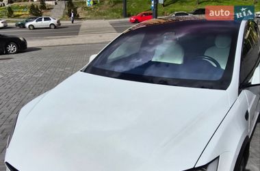 Позашляховик / Кросовер Tesla Model X 2017 в Дніпрі