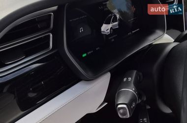 Позашляховик / Кросовер Tesla Model X 2017 в Дніпрі
