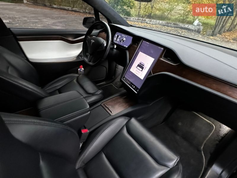 Внедорожник / Кроссовер Tesla Model X 2020 в Киеве