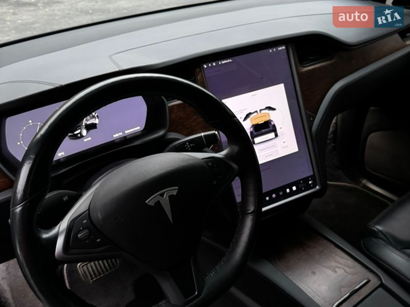 Внедорожник / Кроссовер Tesla Model X 2020 в Киеве