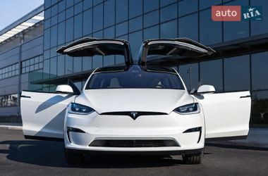 Позашляховик / Кросовер Tesla Model X 2020 в Хмельницькому