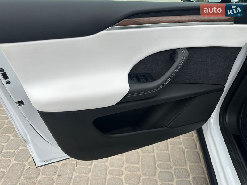 Позашляховик / Кросовер Tesla Model X 2023 в Кропивницькому