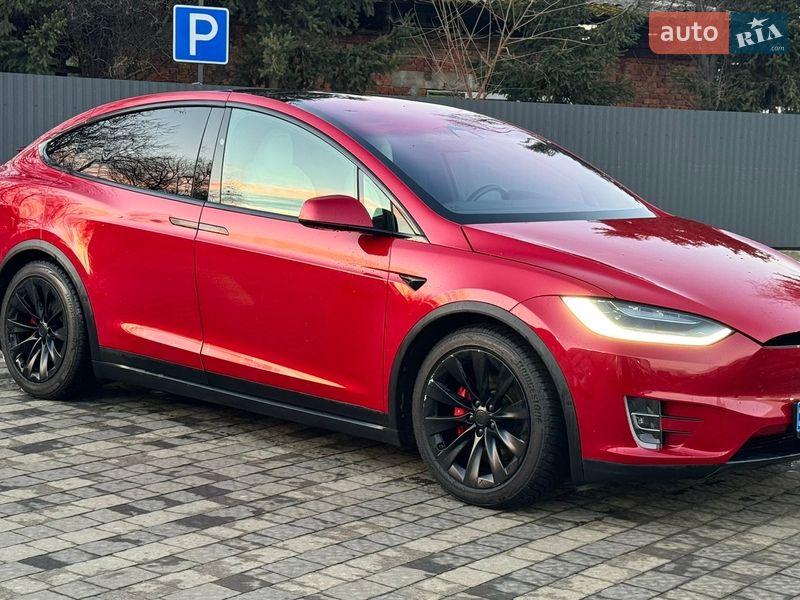Позашляховик / Кросовер Tesla Model X 2020 в Ужгороді