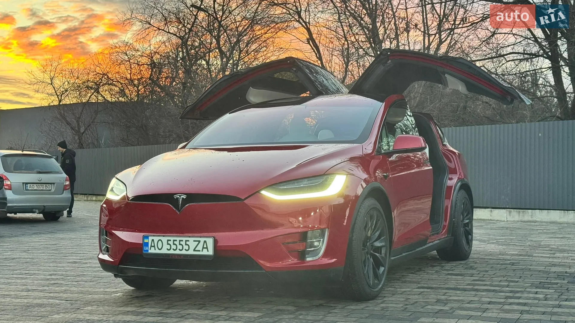 2020 Tesla Model X - мініатюра 10