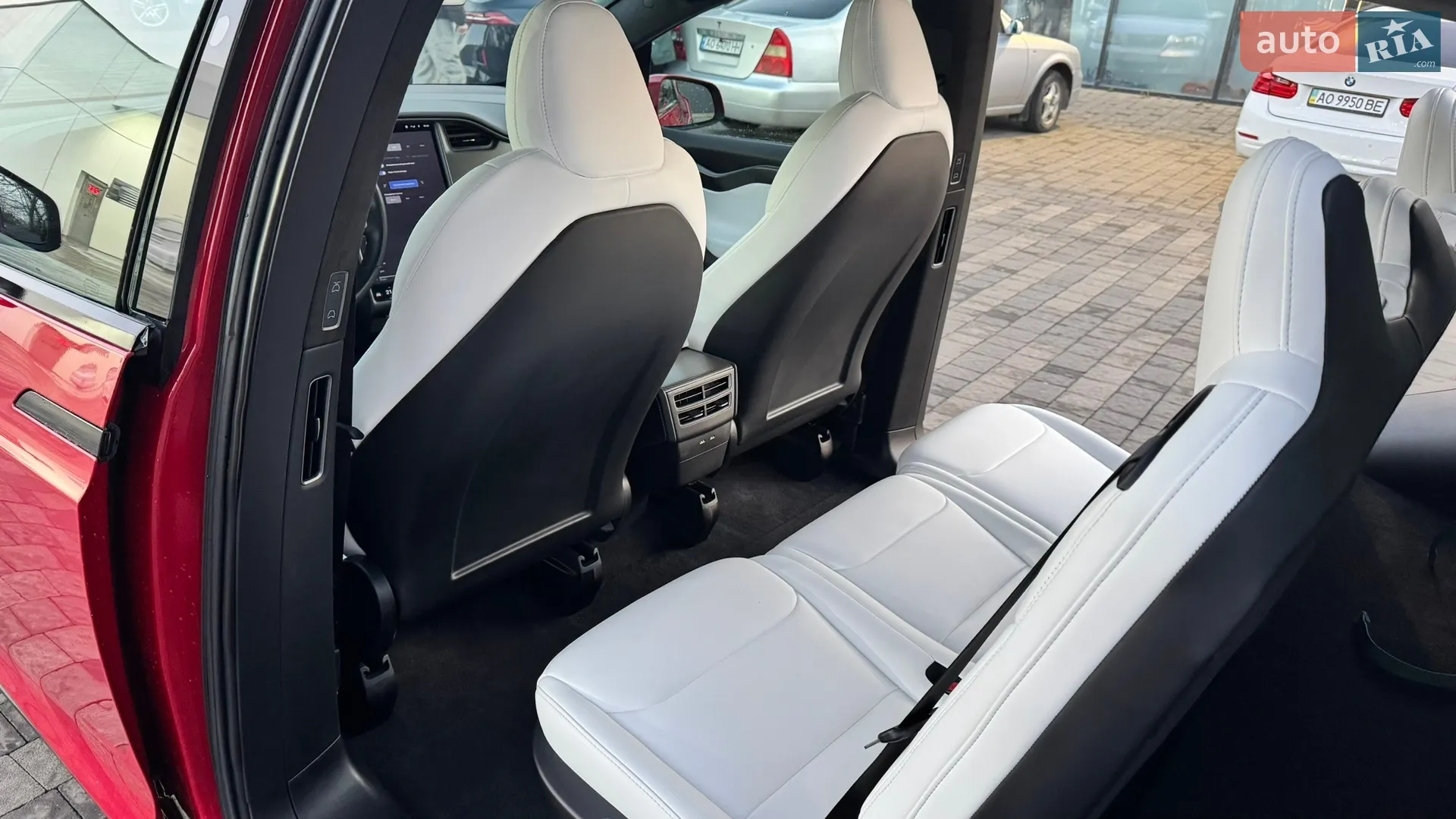 2020 Tesla Model X - мініатюра 18