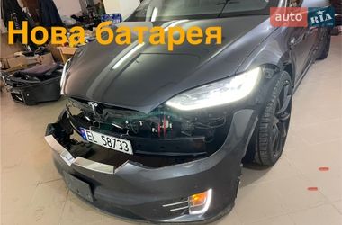 Внедорожник / Кроссовер Tesla Model X 2018 в Бродах