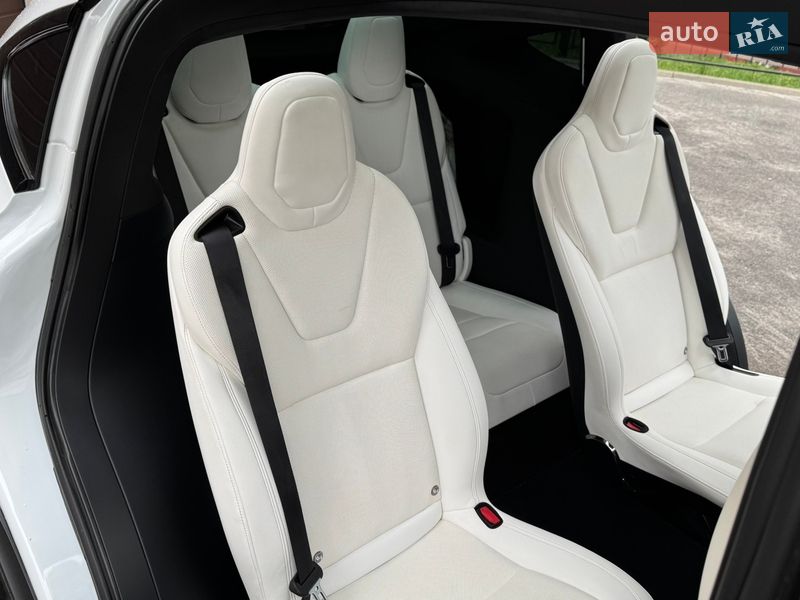 Внедорожник / Кроссовер Tesla Model X 2021 в Полтаве