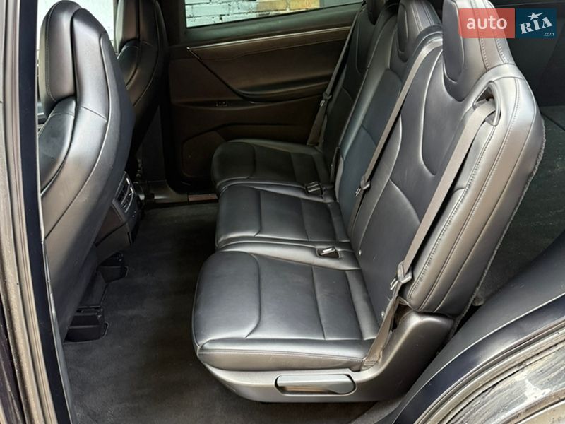 Позашляховик / Кросовер Tesla Model X 2017 в Києві фото 11 Позашляховик / Кросовер Tesla Model X 2017 в Києві