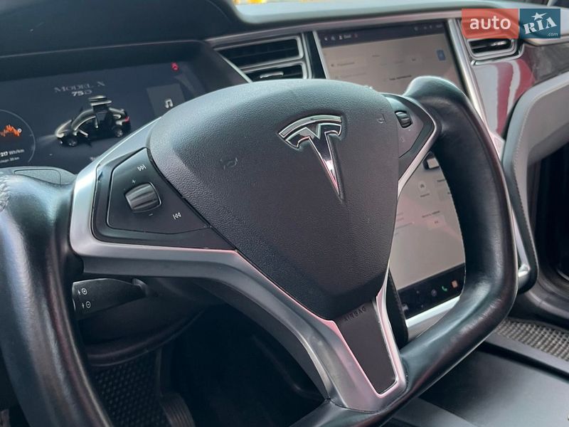 Внедорожник / Кроссовер Tesla Model X 2016 в Днепре