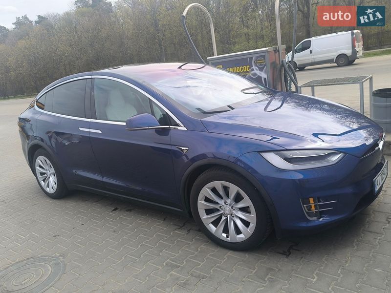 Tesla Model X 2018