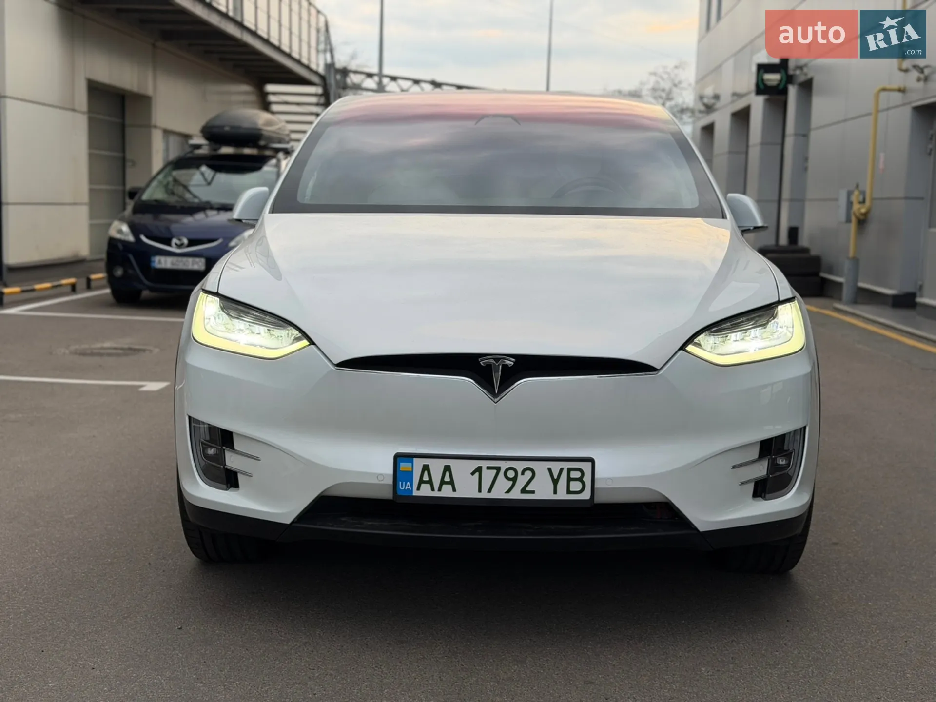 2020 Tesla Model X - мініатюра 3