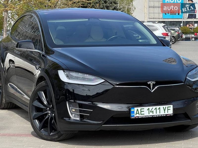 Tesla Model X 2018