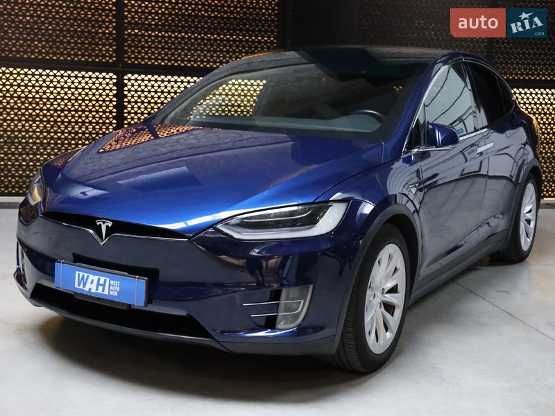 Tesla Model X 2018
