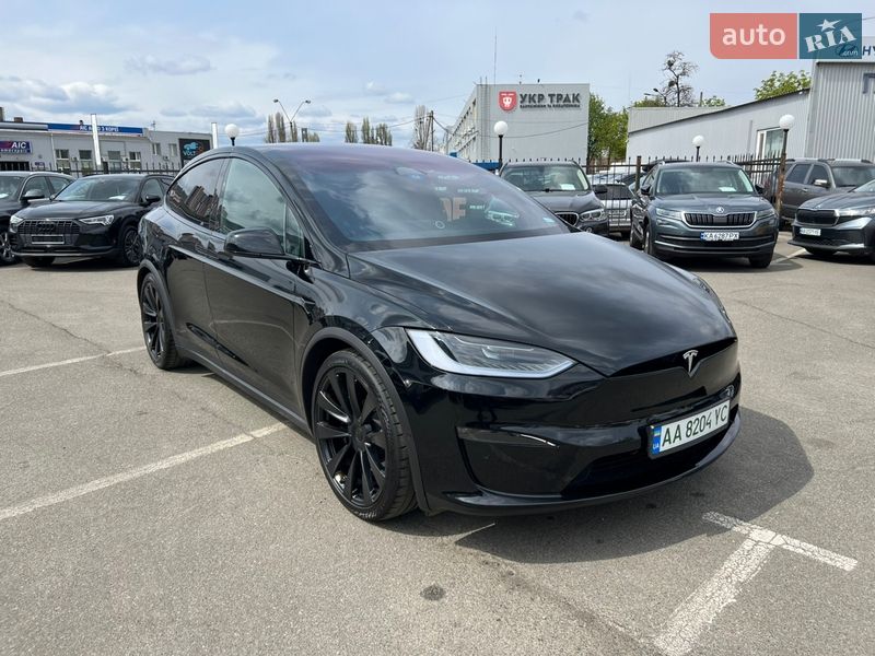 Tesla Model X 2022