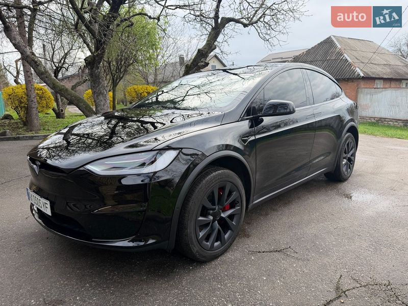 Tesla Model X 2022