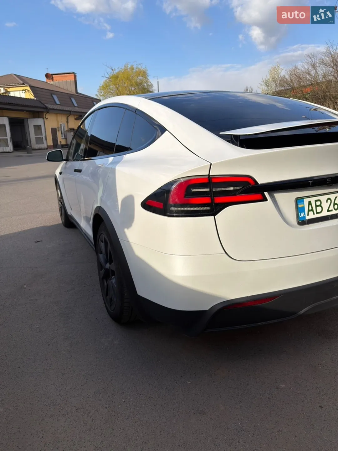 Tesla Model X 2023 VIN 7SAXCDE55PF425696 фото оголошення 4 з 16