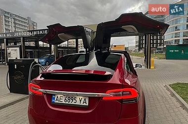 Внедорожник / Кроссовер Tesla Model X 2019 в Львове