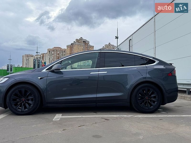 Внедорожник / Кроссовер Tesla Model X 2017 в Киеве