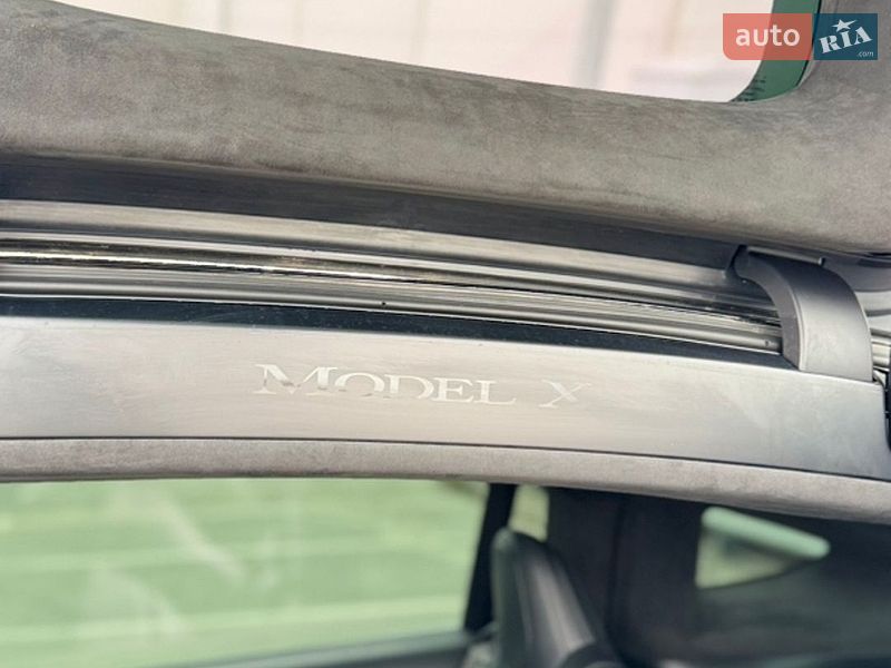 Внедорожник / Кроссовер Tesla Model X 2017 в Киеве