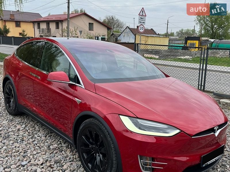 Tesla Model X 2016