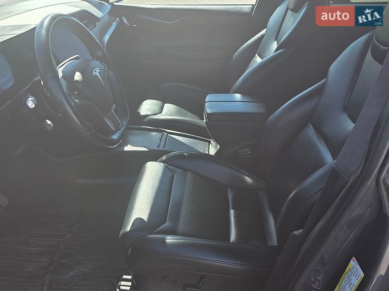 Позашляховик / Кросовер Tesla Model X 2018 в Одесі
