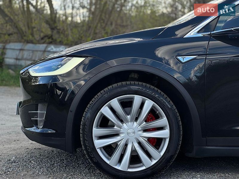 Внедорожник / Кроссовер Tesla Model X 2016 в Львове