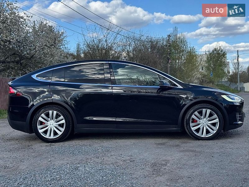 Внедорожник / Кроссовер Tesla Model X 2016 в Львове