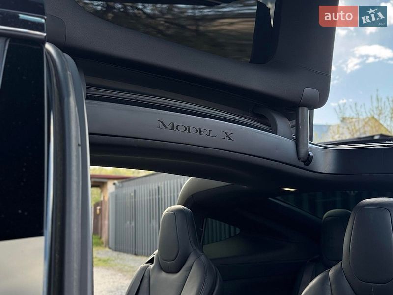 Внедорожник / Кроссовер Tesla Model X 2016 в Львове
