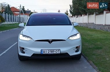 Внедорожник / Кроссовер Tesla Model X 2019 в Киеве