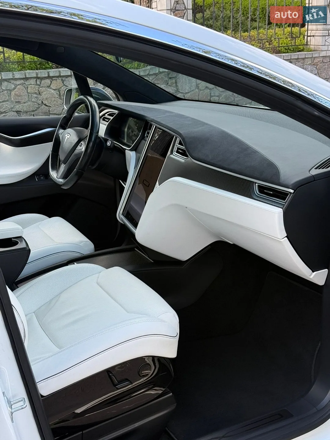 2016 Tesla Model X - мініатюра 12