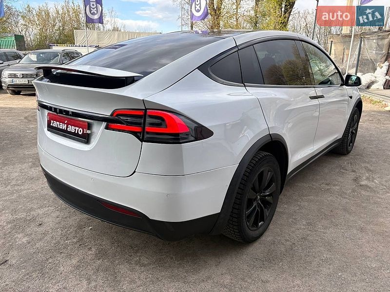 Внедорожник / Кроссовер Tesla Model X 2016 в Виннице