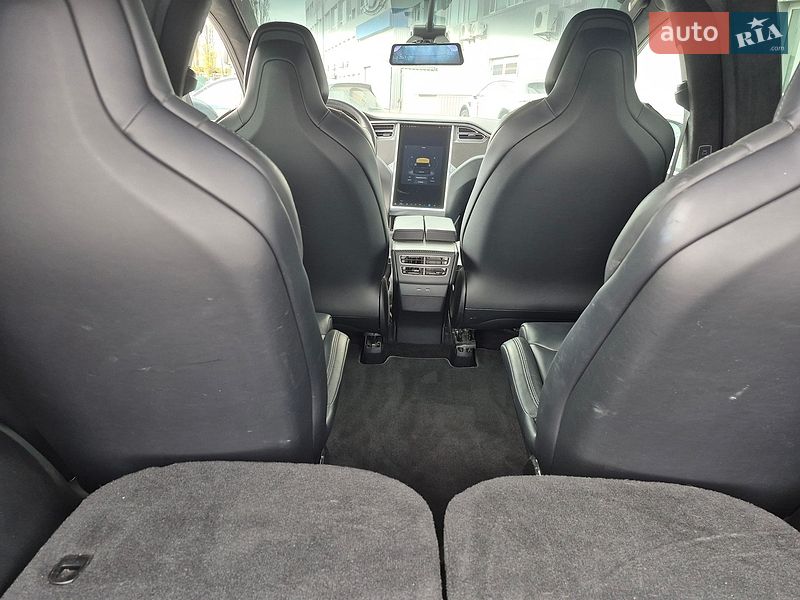 Позашляховик / Кросовер Tesla Model X 2017 в Києві